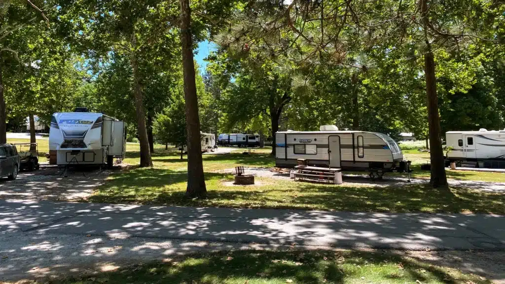 rv park near sandersville ms